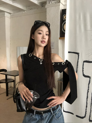 black niche top