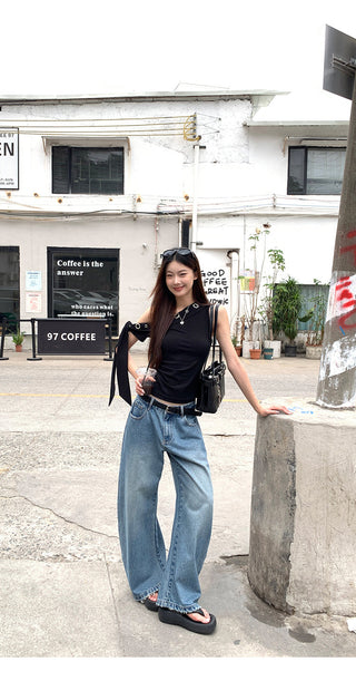 black niche top