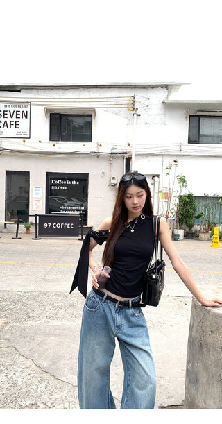 black niche top