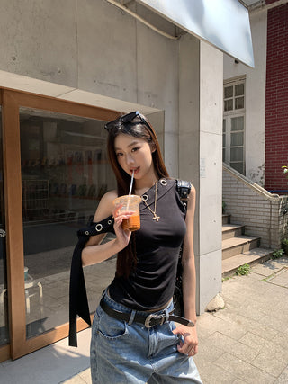 black niche top