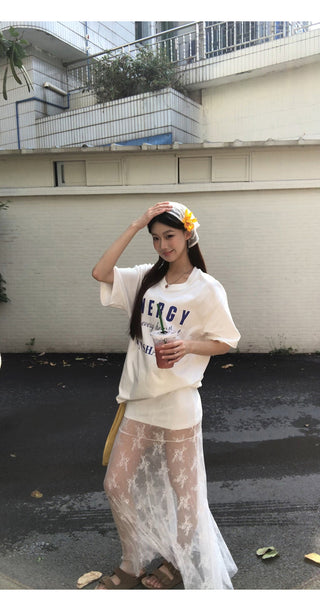 white lace skirt