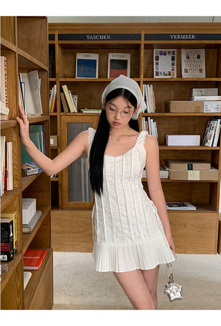 white niche skirt