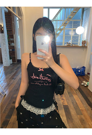 black sleeveless tops