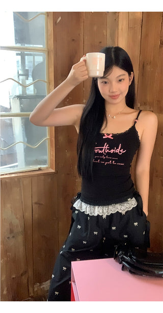black sleeveless tops