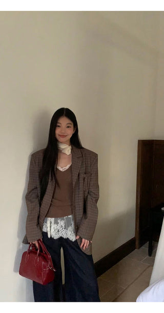 black V-neck sweater 01