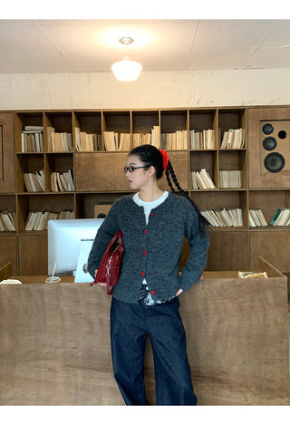gray knitted cardigan