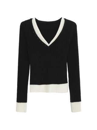 black knitted sweater