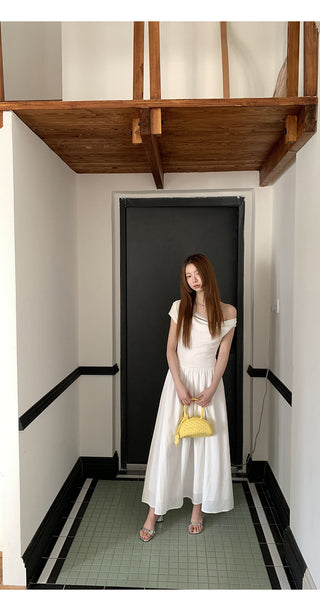 white lace dress 01