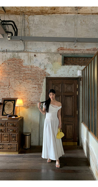 white lace dress 01