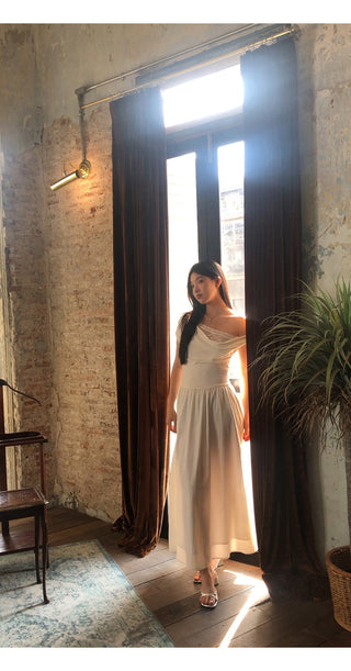 white lace dress 01