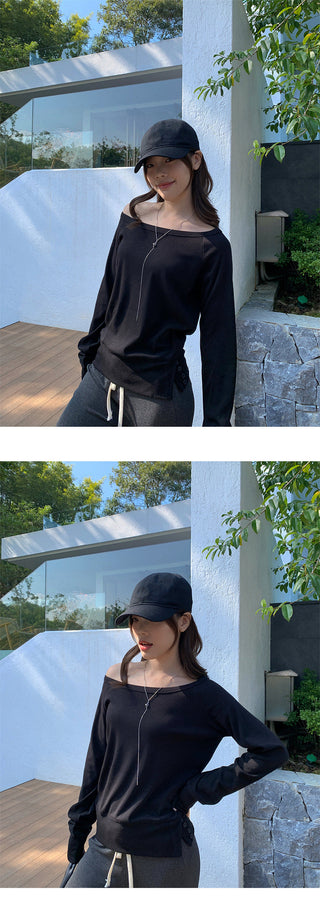 Off-shoulder loose tee