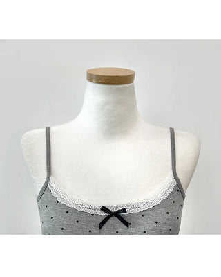 (3 colors) Sleeveless camisole with polka dot lace cups