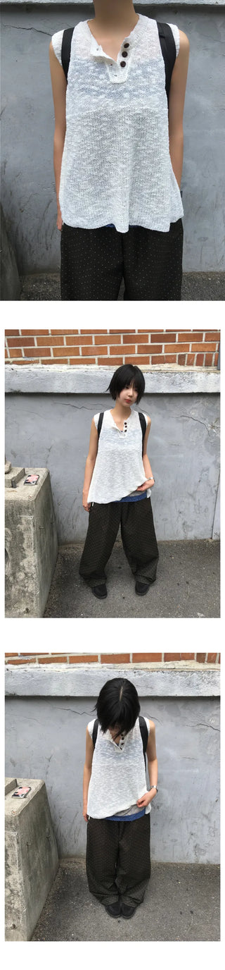 [3 colors] Front button sleeveless top