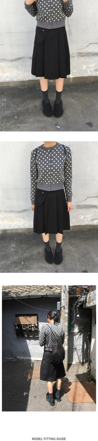 Belted pleated skirt