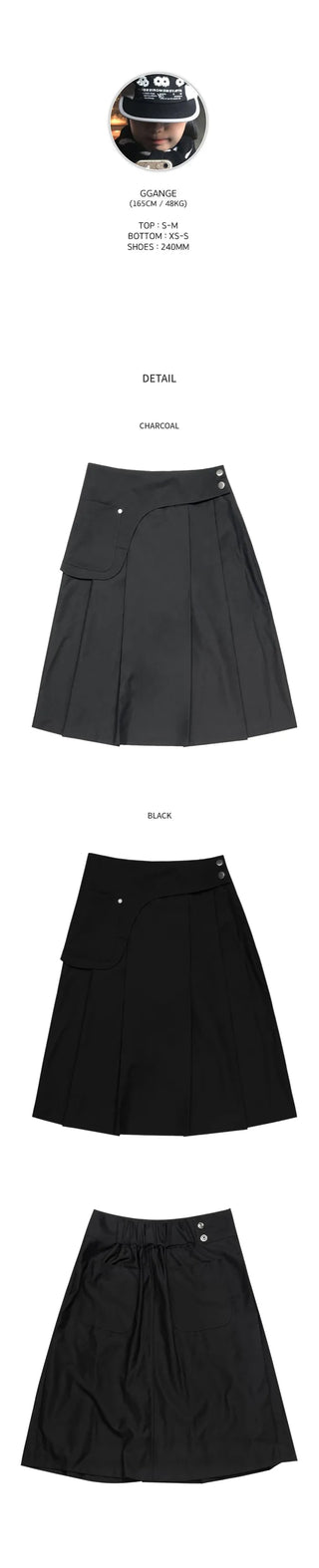 Belted pleated skirt