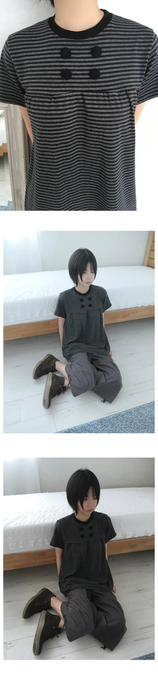 [2 colors] Striped T-shirt