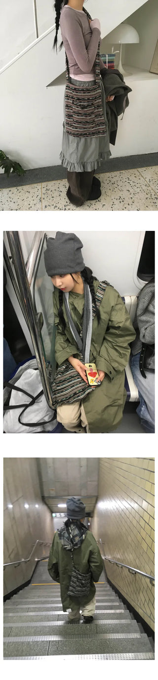 Knitted shoulder bag