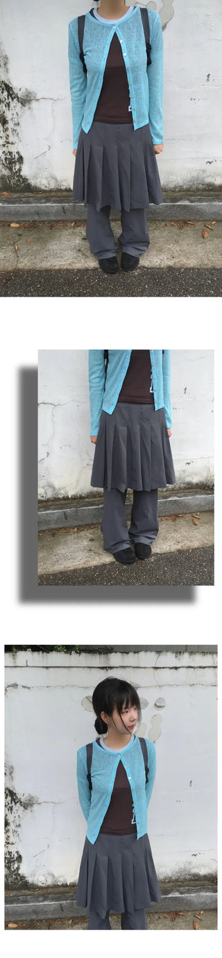 Mid-length pleated skort