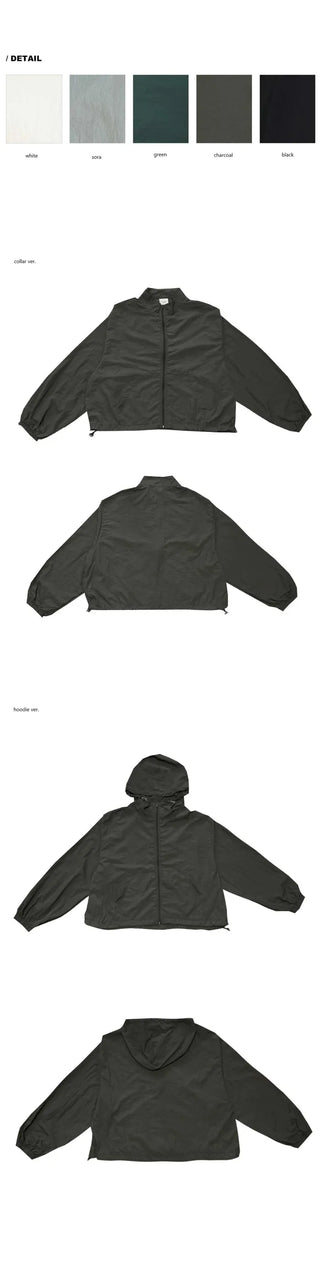 Loose-fitting mountain parka with drawstring hood