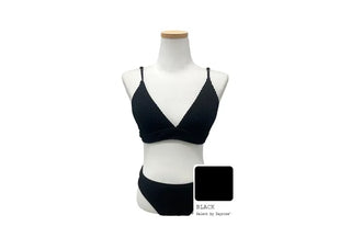 [With cups] Twist halter bikini swimsuit