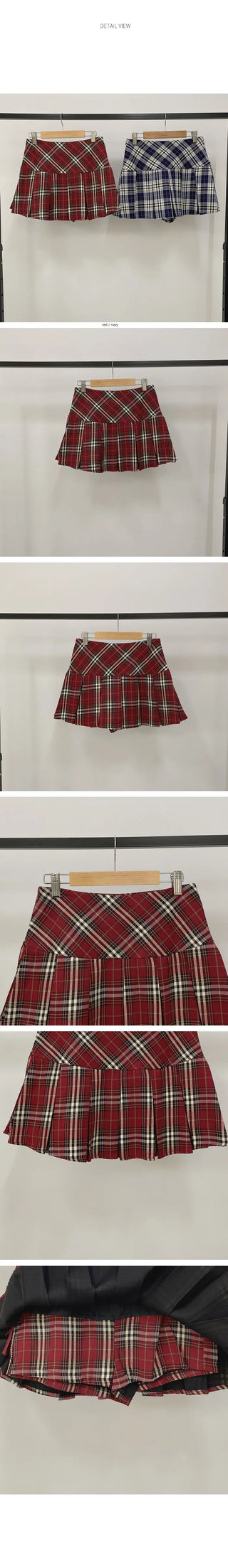 Checked pleated mini skirt