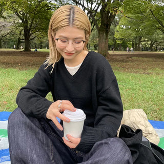 V-neck oversized knit