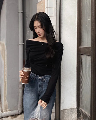 Semi-bootcut denim pants