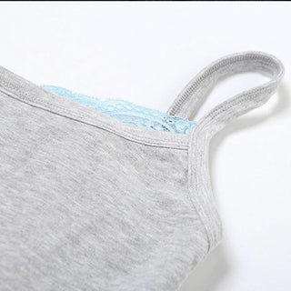 Lace hem u neck patchwork contrast cami top