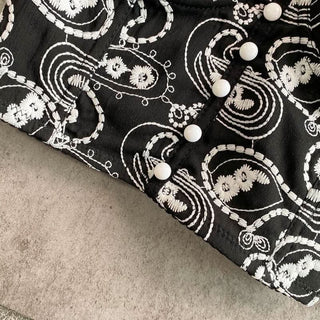 Embroidery v neck backless button cami top