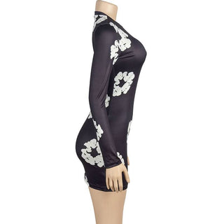 Long sleeve crewneck flower print mini dress