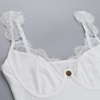 V neck lace hem flower applique cami top