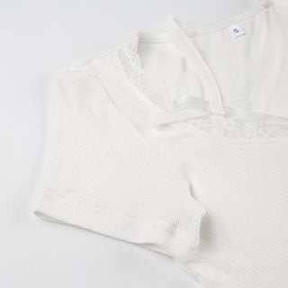 Short sleeve lace hem ribbed bowknot button crop top