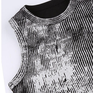 Textured contrast sleeveless crewneck patchwork crop top