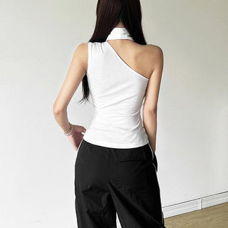 One shoulder irregular letter print sleeveless top