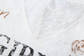 Long sleeve v neck lace print top