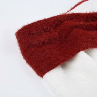 Long sleeve off shoulder fluffy sweetheart applique crop top