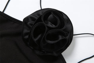 Flower applique solid sleeveless backless mini dress