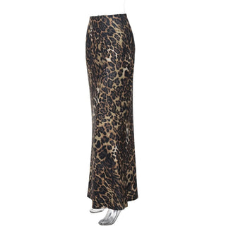 Leopard print contrast mini skirt