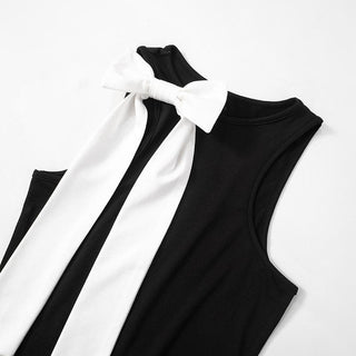 Crew neck bowknot applique tank top