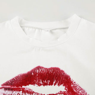 Short sleeve crewneck lips print top