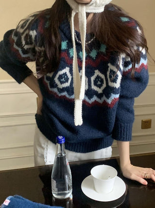 Retro blooming round collar sweater