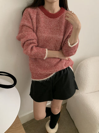 Vontrasting color striped round neck sweater