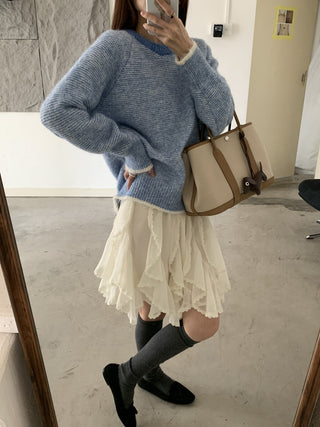 Vontrasting color striped round neck sweater