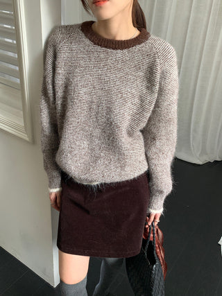 Vontrasting color striped round neck sweater