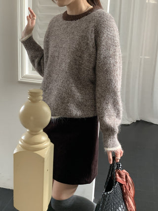 Vontrasting color striped round neck sweater