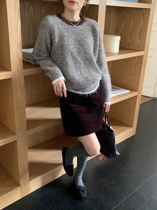 Vontrasting color striped round neck sweater