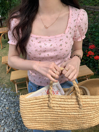 Small fresh flower bubble sleeve top