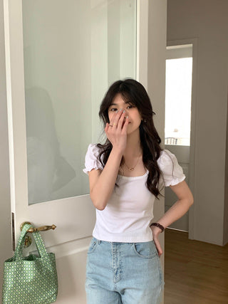 Small fresh flower bubble sleeve top