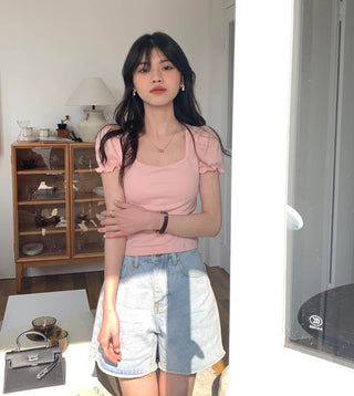 Small fresh flower bubble sleeve top