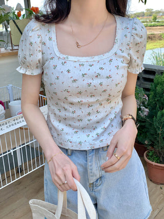 Small fresh flower bubble sleeve top